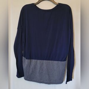 Women's bcg Long Sleeve Blue And Gray Block Athletic Top Size L